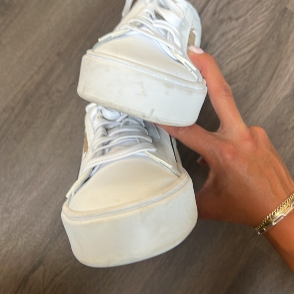 PUMA White Sneakers - Picture 4 of 9